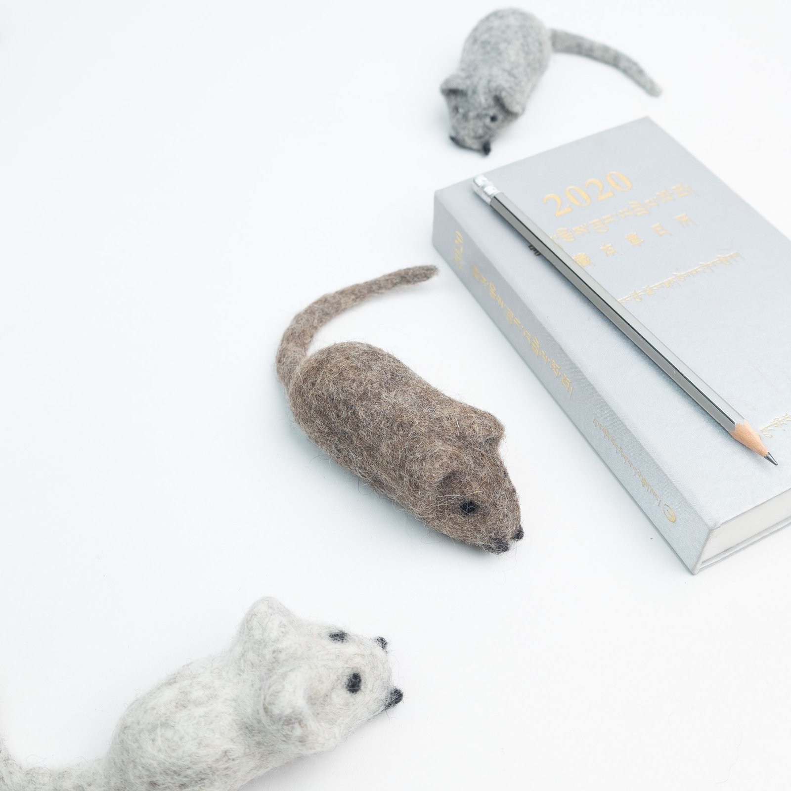 Marbled Felt Mouse Cat Toy - Image 5